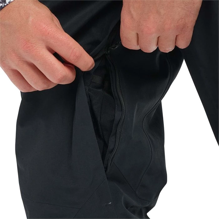 Burton AK 2L GORE-TEX Cyclic Short Pants 14 Burton AK 2L GORE-TEX Cyclic Short Pants - Image 12