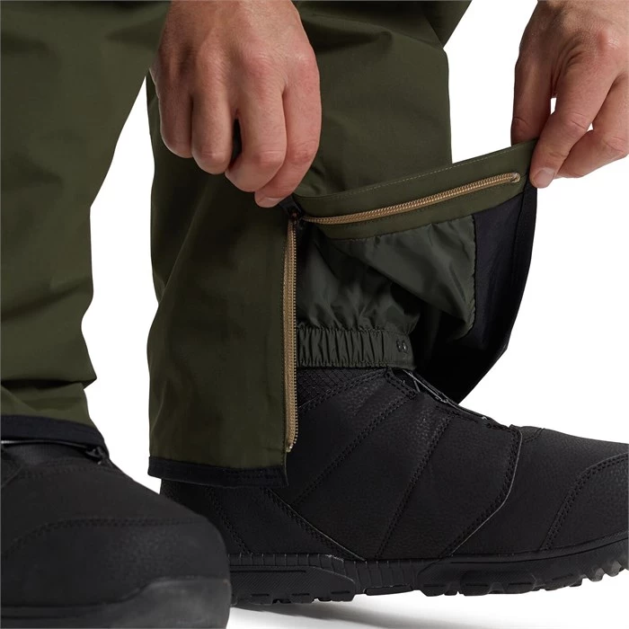 Burton AK 2L GORE-TEX Cyclic Short Pants 9 Burton AK 2L GORE-TEX Cyclic Short Pants - Image 7