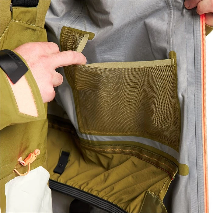 Burton GORE-TEX 3L Breaker Jacket 10 Burton GORE-TEX 3L Breaker Jacket - Image 8