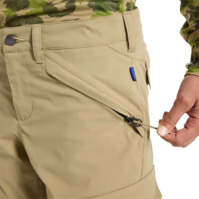 Burton GORE-TEX Gloria Short Pants - Women's 23 Burton GORE-TEX Gloria Short Pants - Women's - Image 21