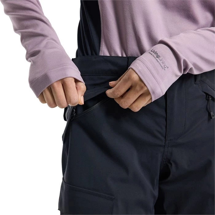 Burton GORE-TEX Gloria Short Pants - Women's 8 Burton GORE-TEX Gloria Short Pants - Women's - Image 6