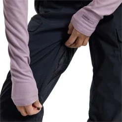 Burton GORE-TEX Gloria Short Pants - Women's 32 Burton GORE-TEX Gloria Short Pants - Women's -Burton Sales 2022 burton gore tex gloria short pants women s 6